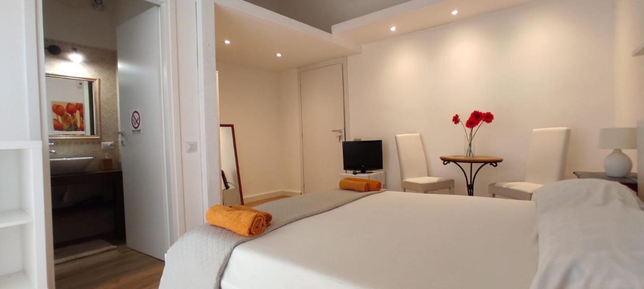 Krly Exclusive Rooms Cagliari Exterior photo